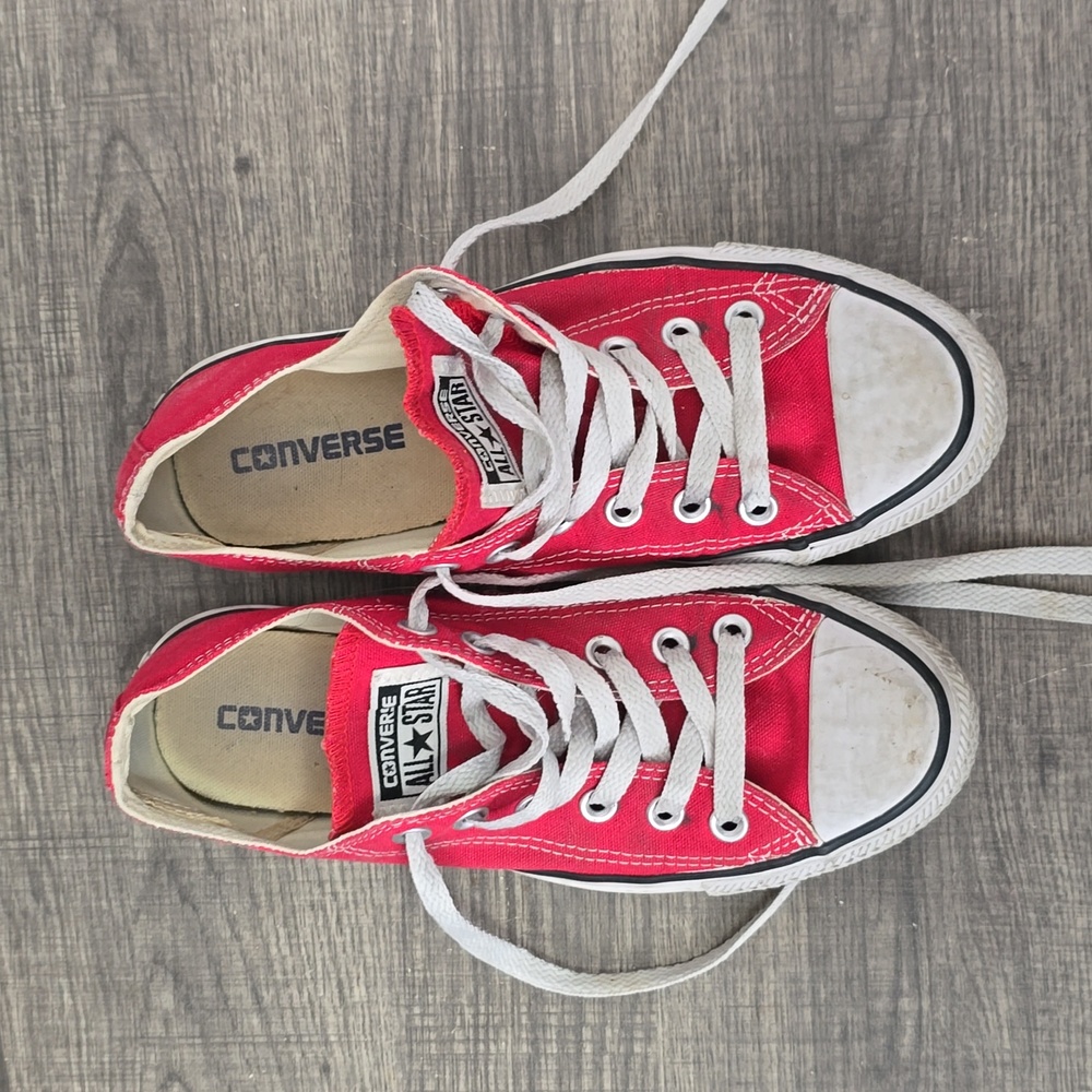 Red Converse